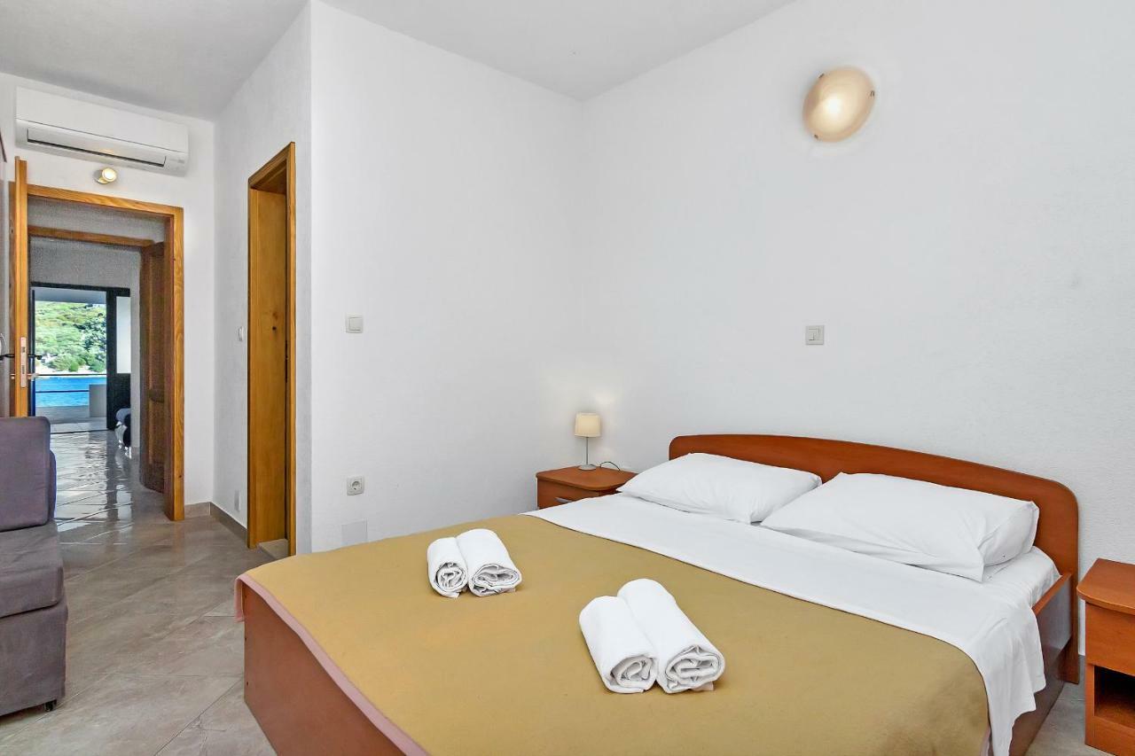 Zastražišće Apartmani Nikola מראה חיצוני תמונה