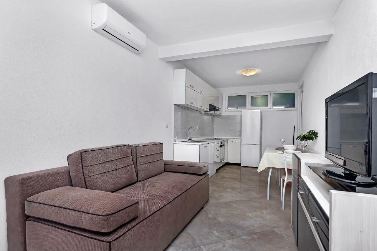 Zastražišće Apartmani Nikola מראה חיצוני תמונה