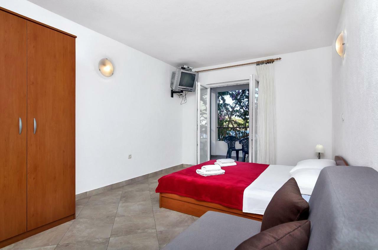 Zastražišće Apartmani Nikola מראה חיצוני תמונה