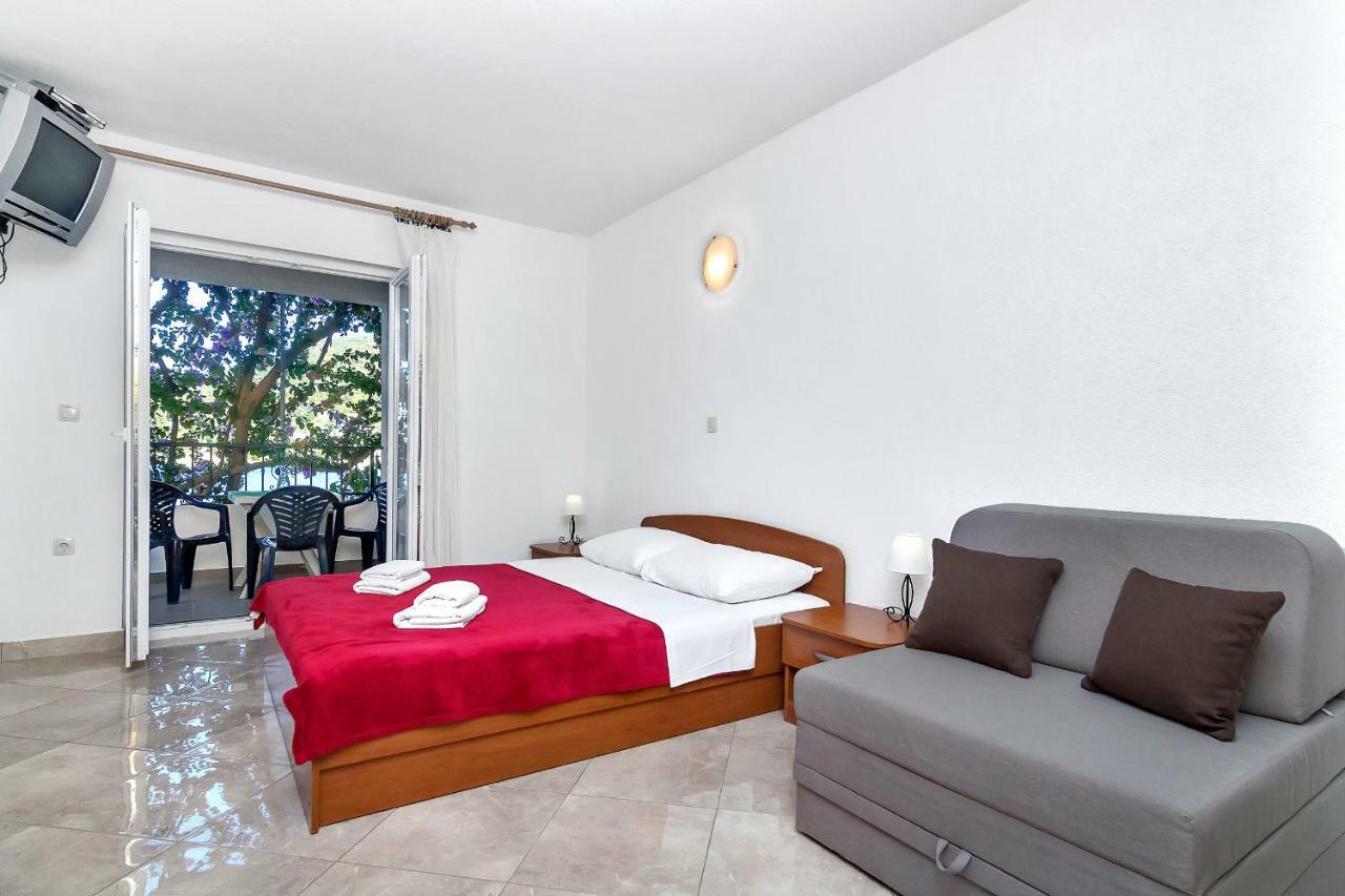 Zastražišće Apartmani Nikola מראה חיצוני תמונה